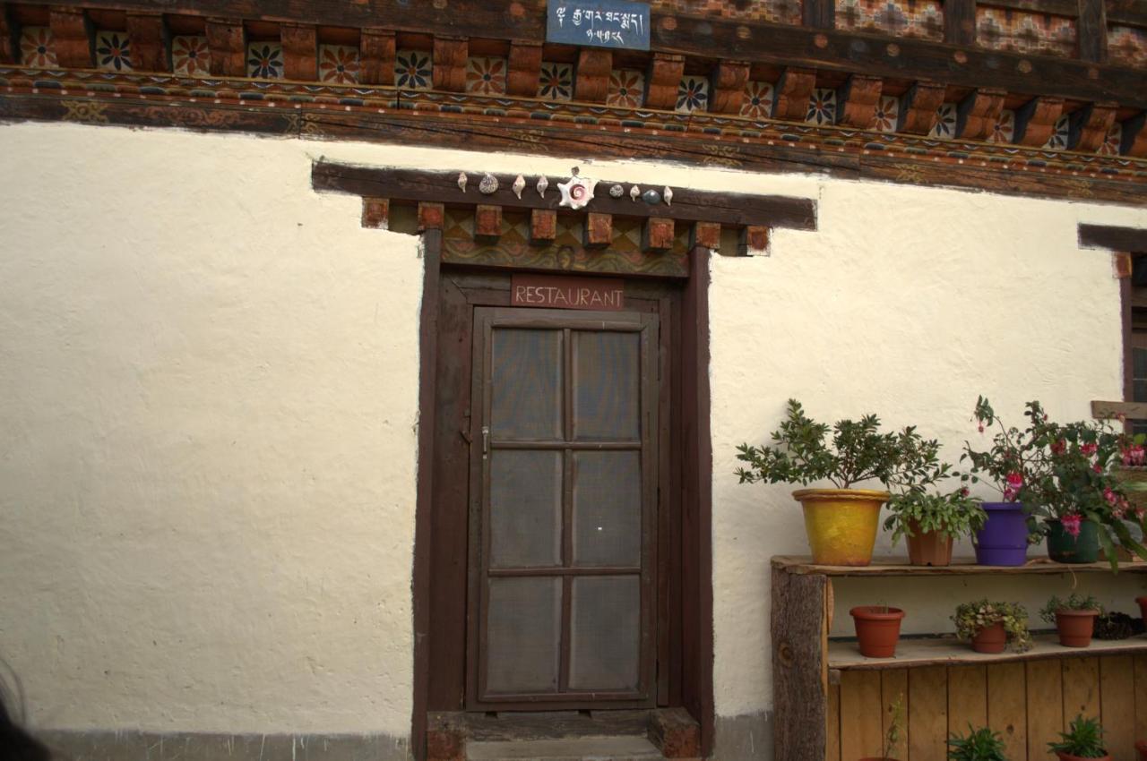 Ama'S Village Lodge Paro Exterior photo